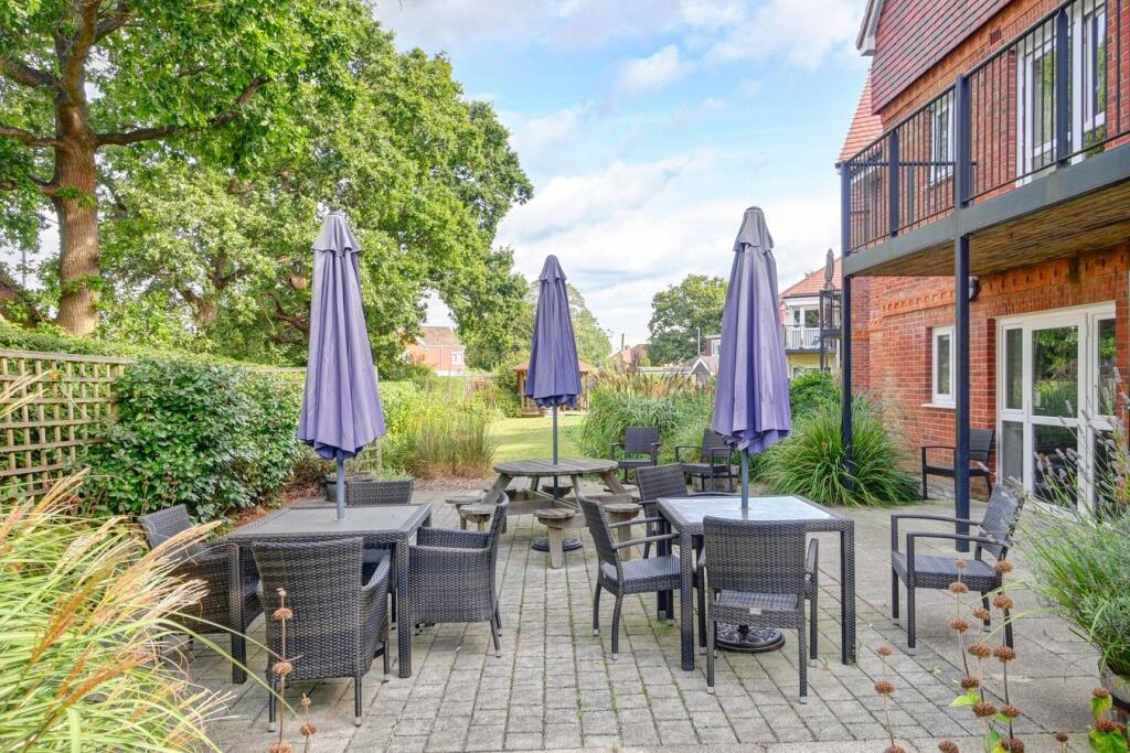 Additional image 19 of London Road, Hailsham, BN27