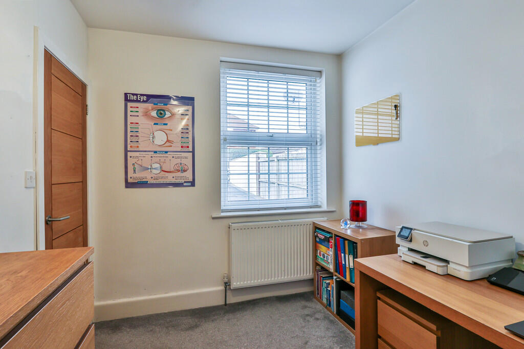 Additional image 9 of Pine Vale Crescent