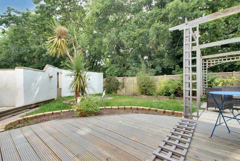 Additional image 14 of Juniper Close, Worthing