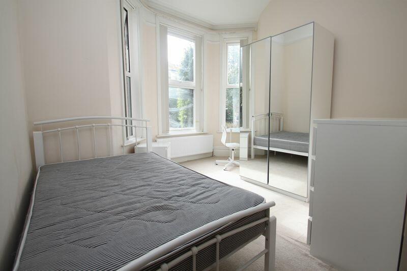 Additional image 4 of Holdenhurst Road, Bournemouth