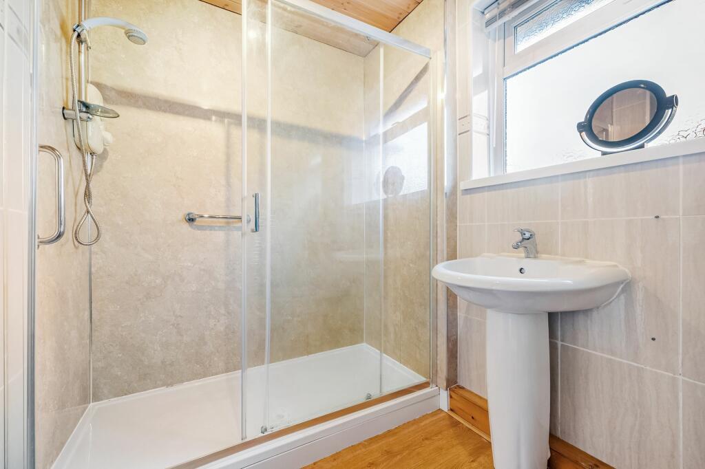 Additional image 10 of Devonshire Road, Heaton, BL1 4: Spacious Two-Bedroom Bungalow with Huge Potential and No Chain!