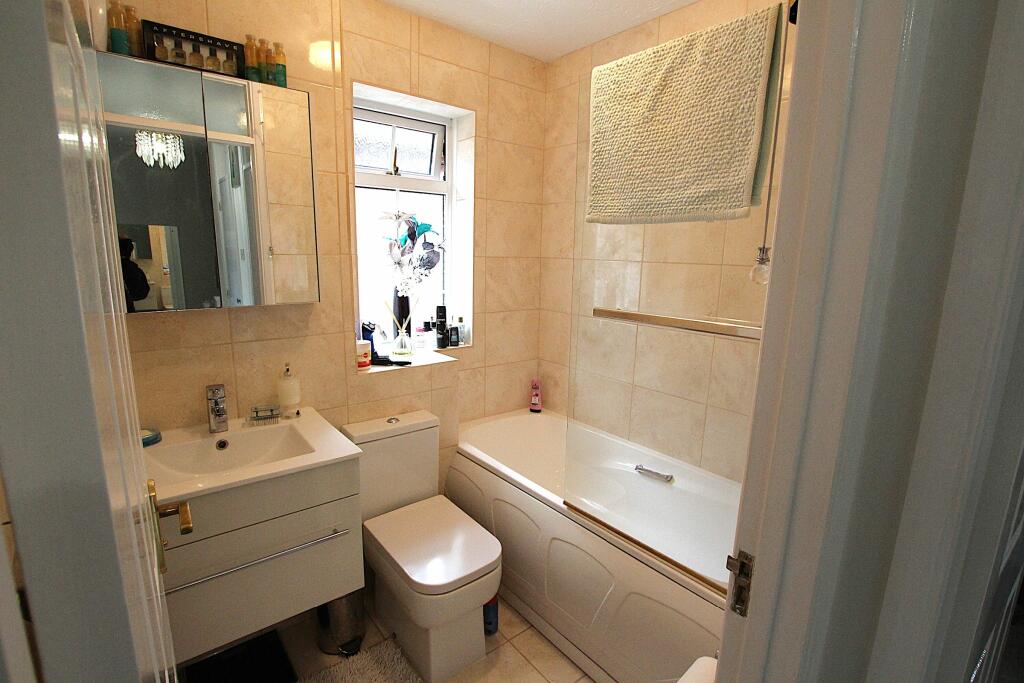 Additional image 17 of Greenacres Drive, Hailsham