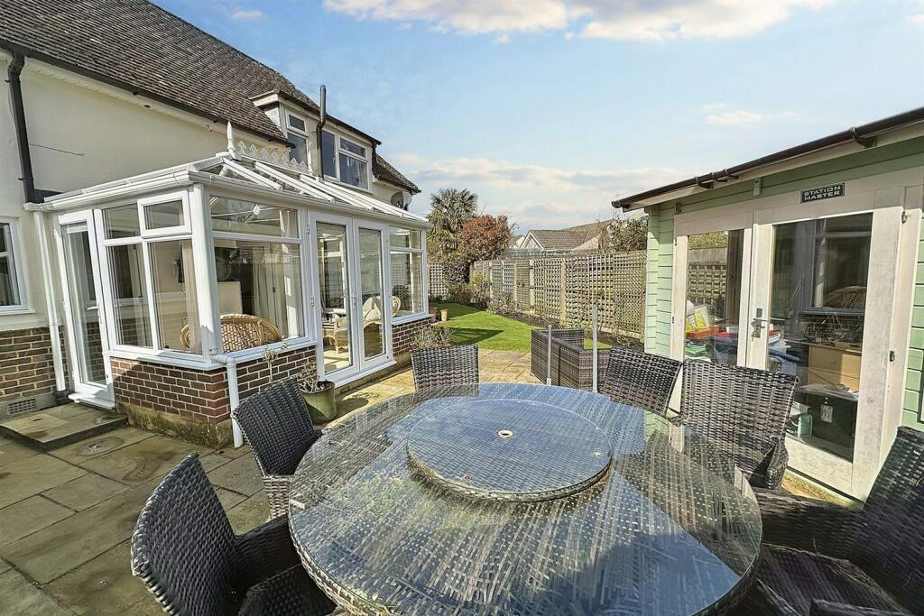 Additional image 16 of Ferndown