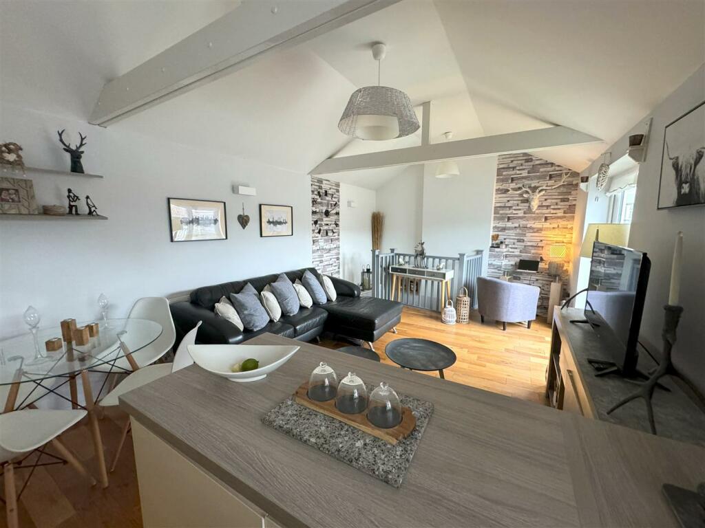 Additional image 11 of High Street, Littlehampton