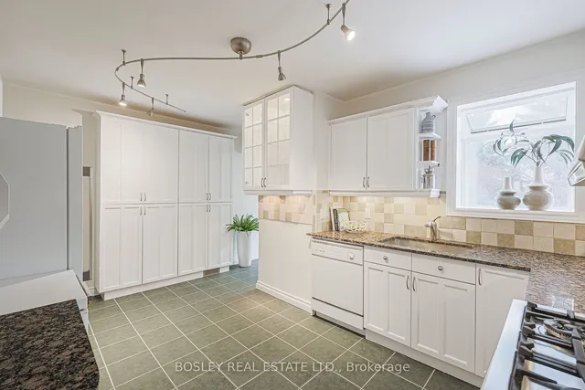 Additional image 10 of 50 Frankdale Ave