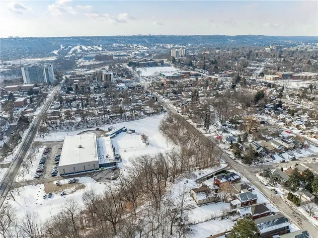 Additional image 39 of 97 Paradise Rd