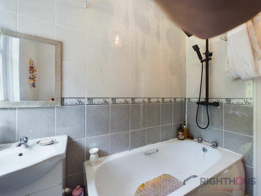 Additional image 8 of Carr Bottom Avenue, Bradford, BD5