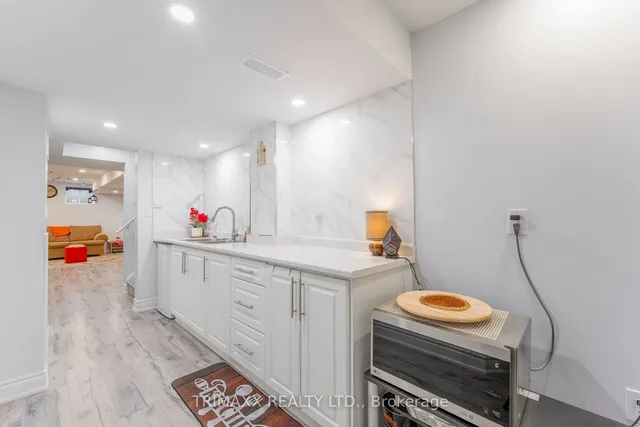 Additional image 38 of 68 Robert Parkinson Dr