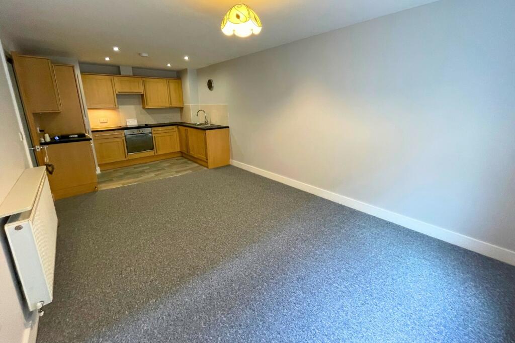 Additional image 4 of 411a Lymington Road, Highcliffe, Dorset. BH23 5EN