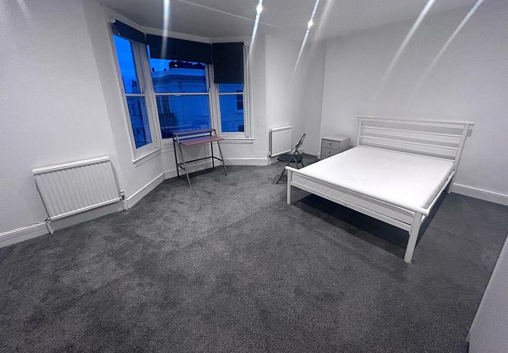 Additional image 9 of Clarence Square