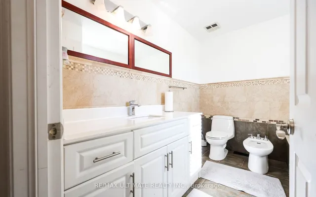 Additional image 17 of 83 Burr Ave