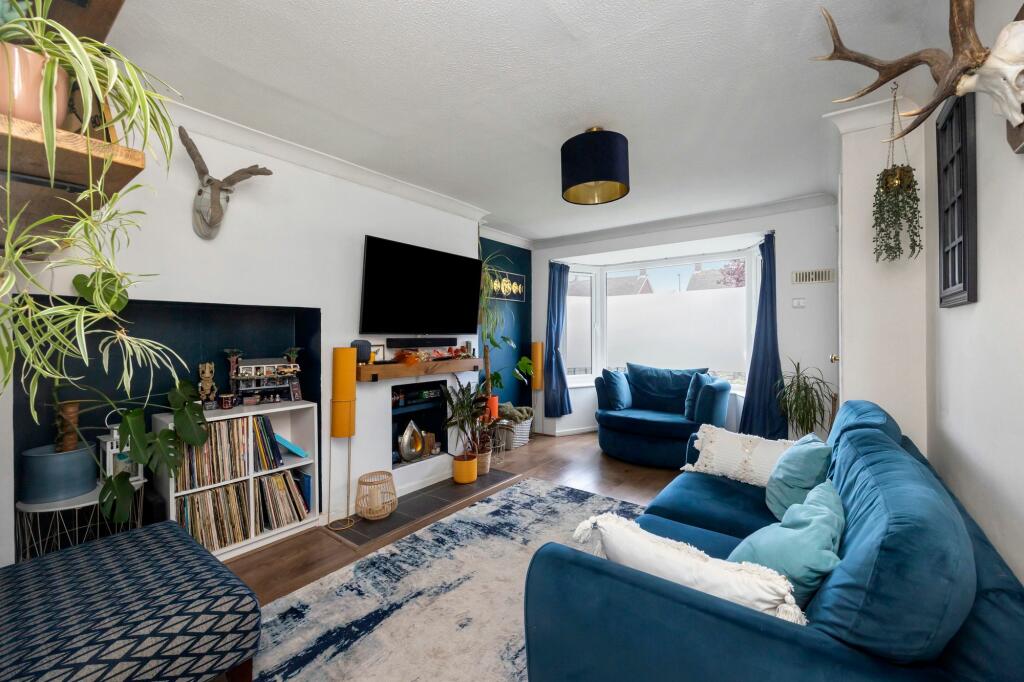 Additional image 4 of Priors Close, Upper Beeding, BN44