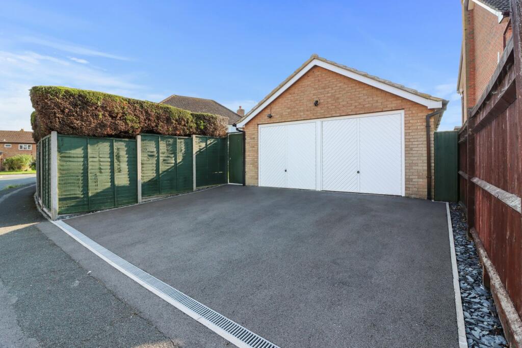 Additional image 31 of Hazelwood Avenue, Eastbourne, BN22