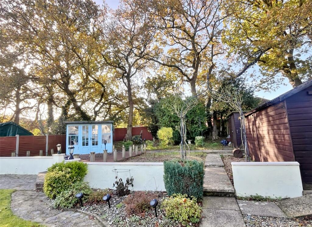 Additional image 12 of Woodlinken Close, Verwood, Dorset, BH31