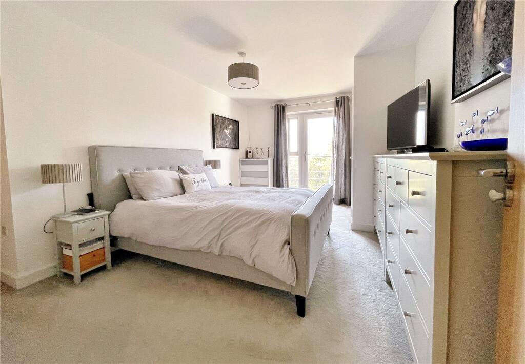 Additional image 11 of The Waterfront, Goring-by-Sea, Worthing, West Sussex, BN12