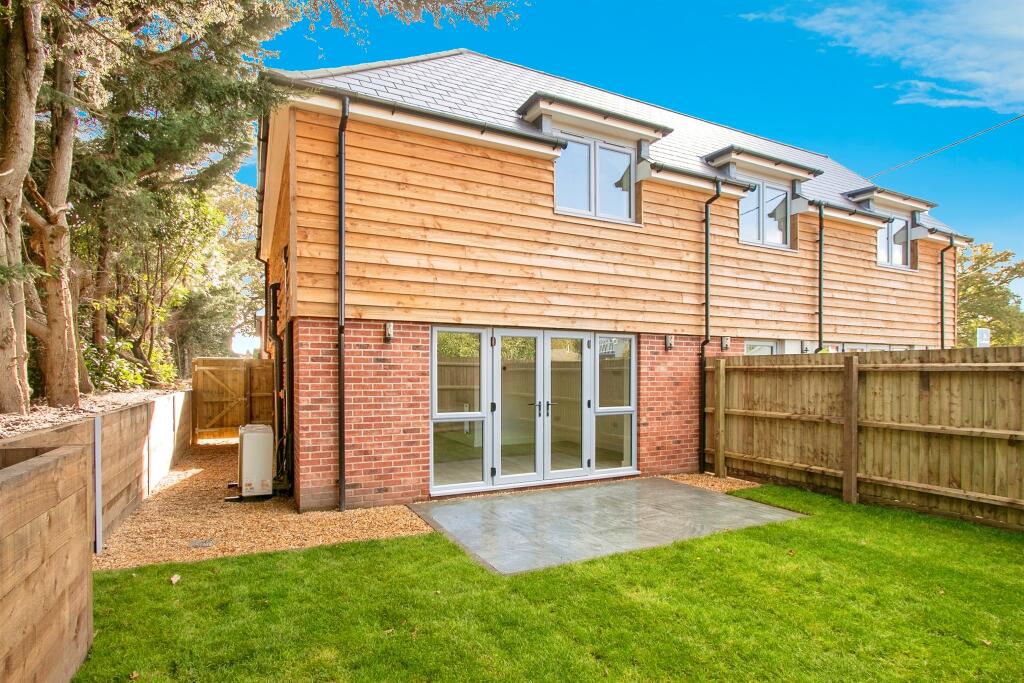 Additional image 14 of West Moors Road, Three Legged Cross, Wimborne