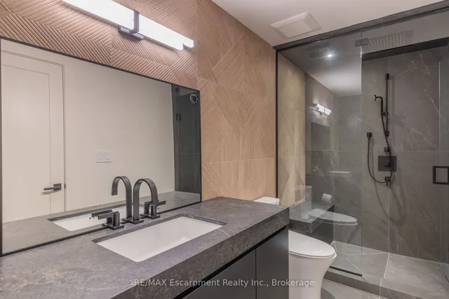 Additional image 7 of 2110 Blyth Cres