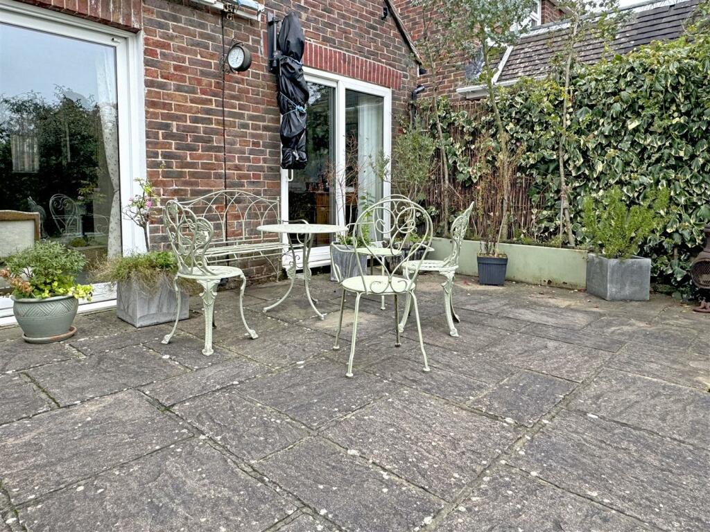 Additional image 21 of Meadow Way, Littlehampton