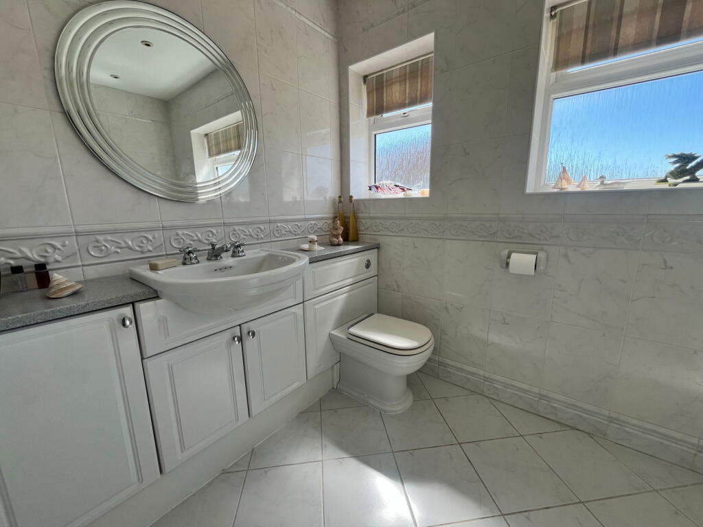 Additional image 18 of Oval Waye, South Ferring, West Sussex, BN12