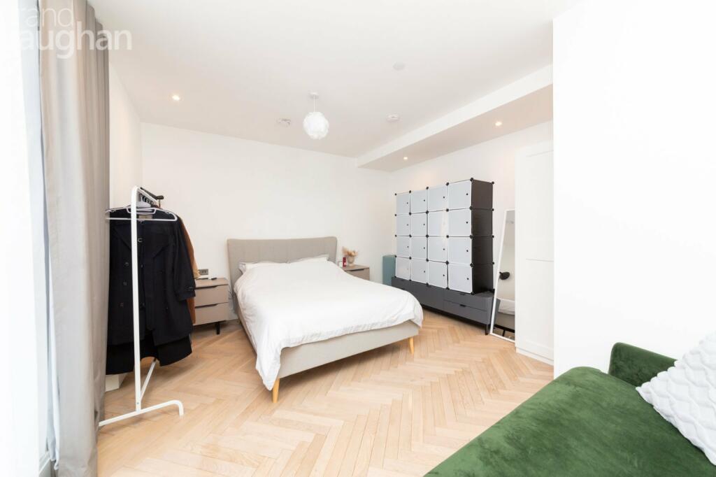 Additional image 4 of Gloucester Place, Brighton, BN1