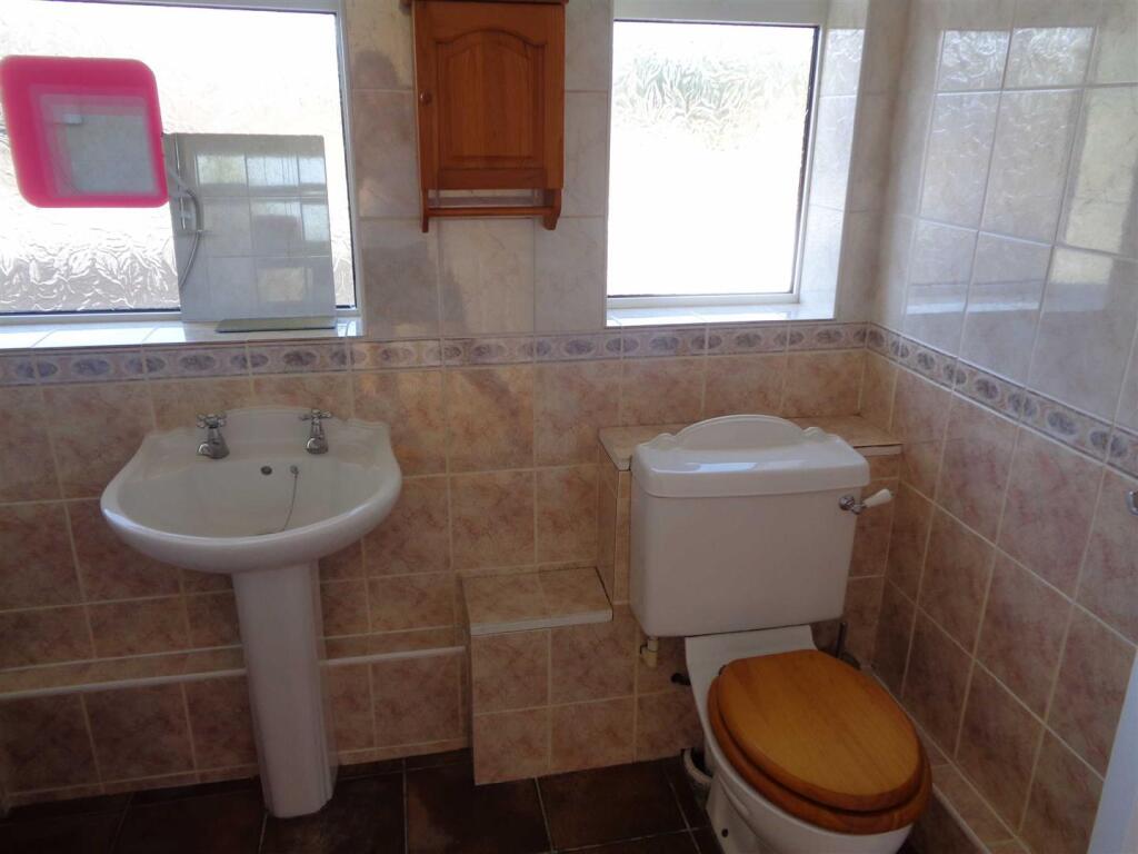 Additional image 5 of Upper Chyngton Gardens, Seaford
