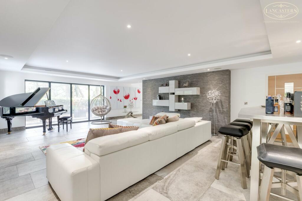 Additional image 5 of Ravenhurst Drive, Heaton, Bolton, BL1