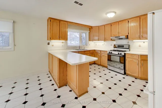 Additional image 9 of 1 Burlington Cres