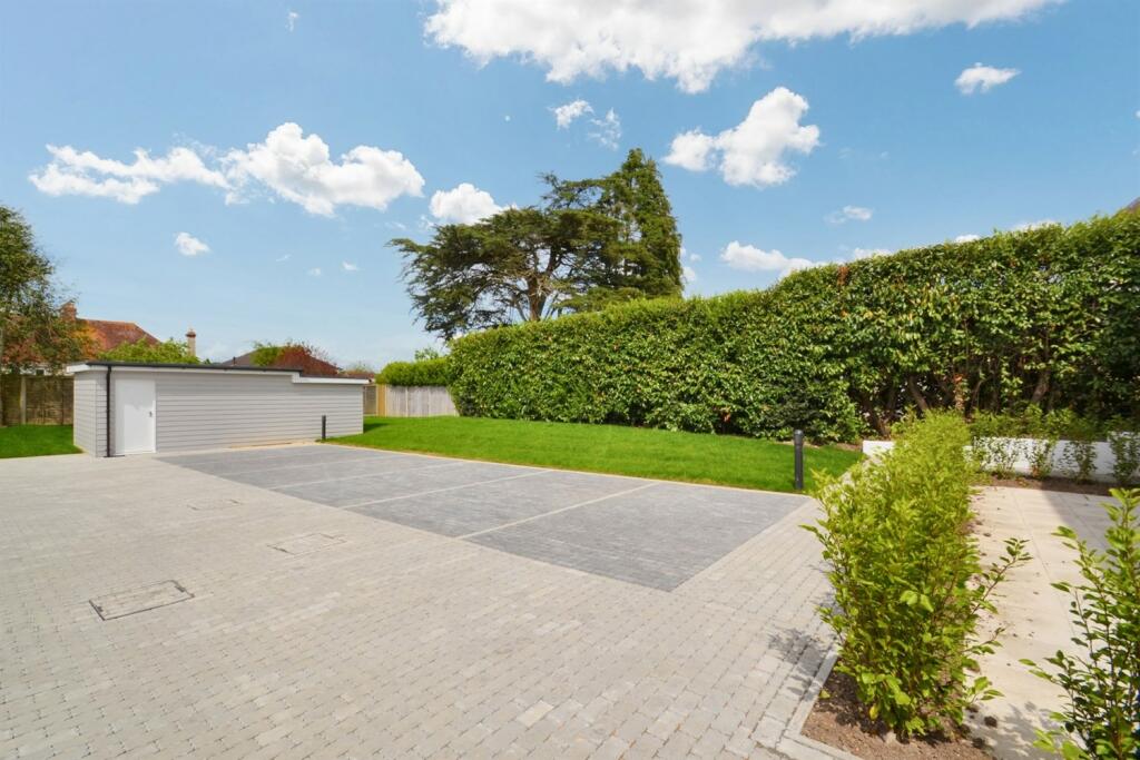 Additional image 10 of Broadstone