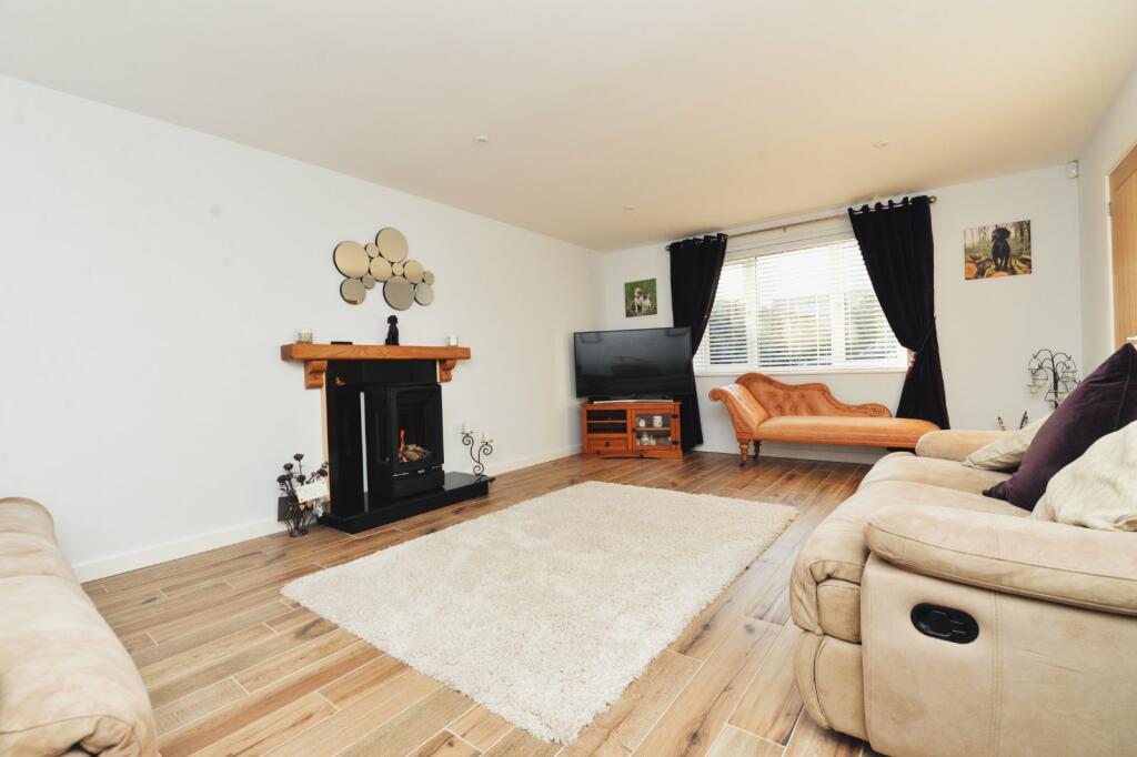 Additional image 25 of Brook Avenue North, New Milton, Hampshire, BH25