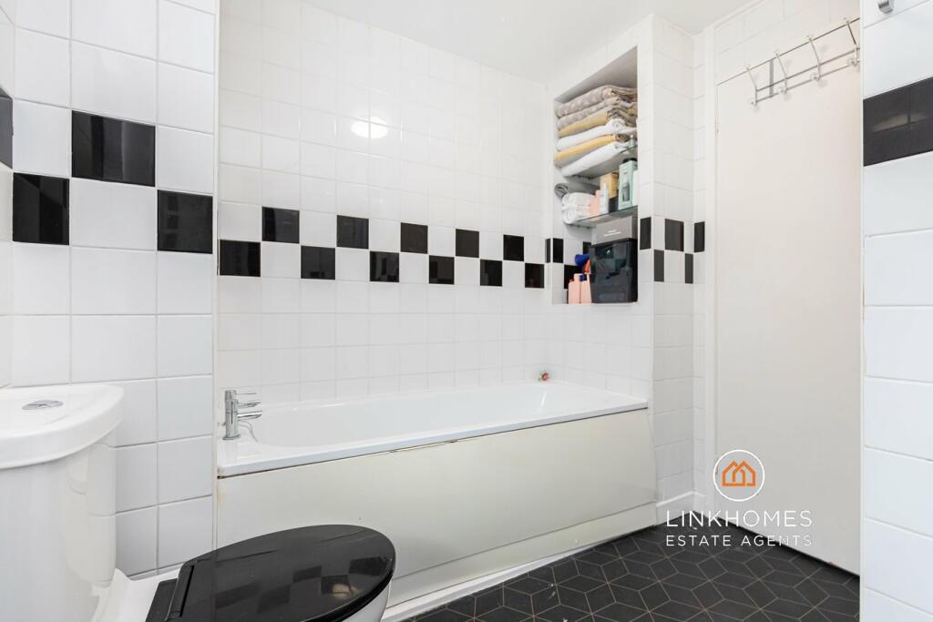 Additional image 17 of Greenhayes, Broadstone, BH18