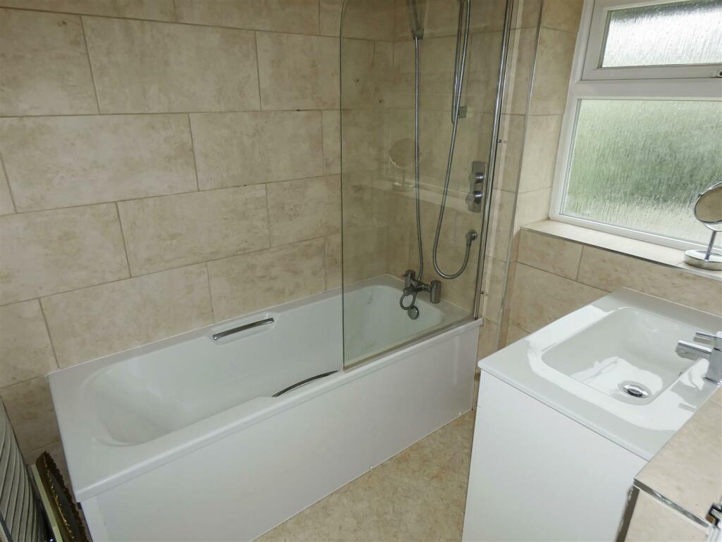 Additional image 11 of Meadway, Sea Estate, Rustington