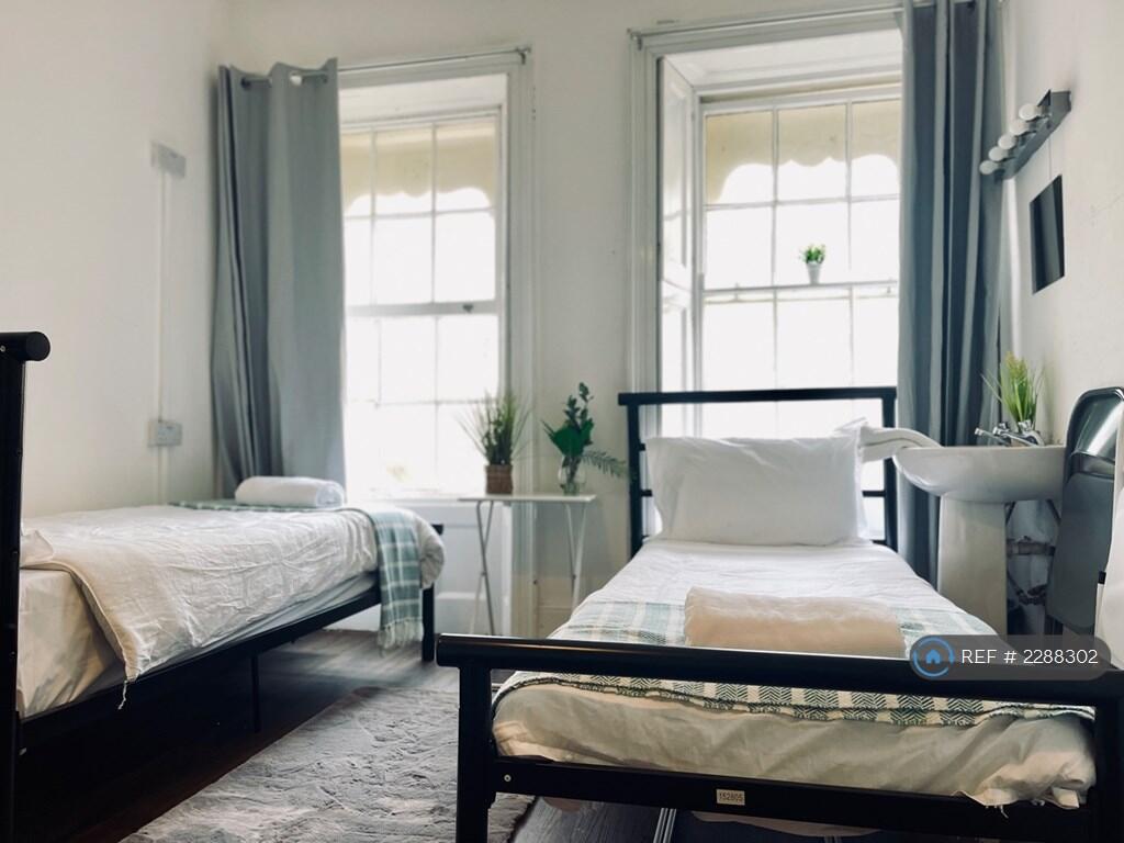 Additional image 2 of Central Large Double/ Triple Rooms, Brighton, BN1