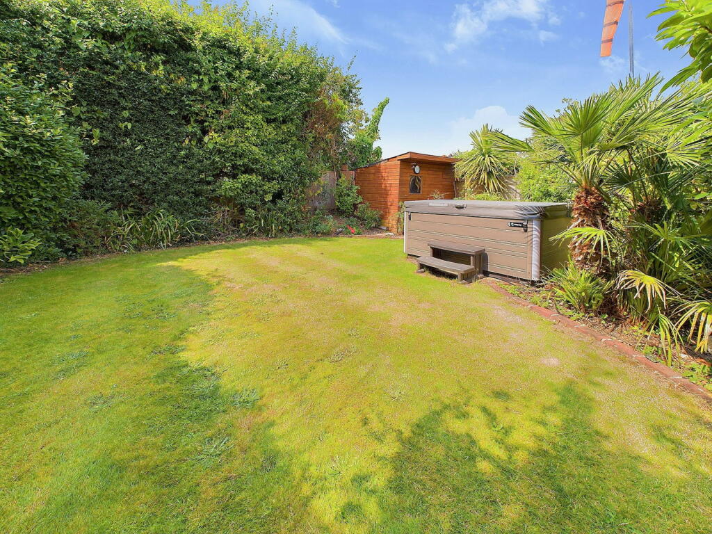 Additional image 25 of Windlesham Gardens, Shoreham-by-sea, West Sussex, BN43 5AD