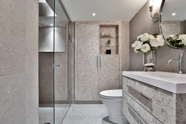 Additional image 26 of 351 Woburn Ave