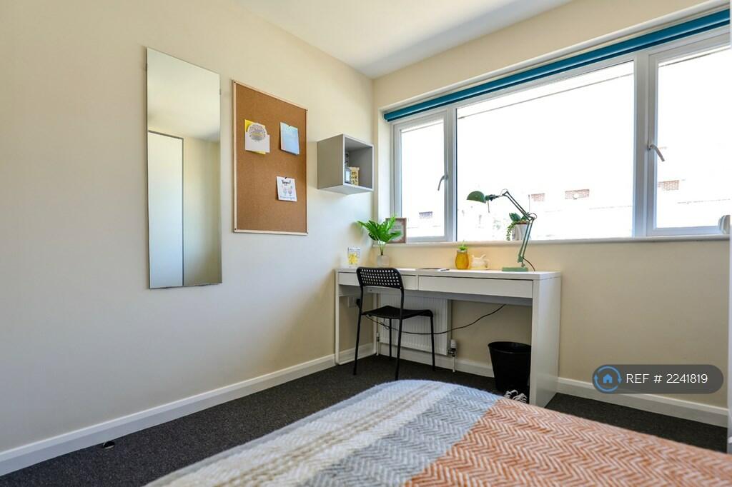 Additional image 14 of Brentwood Crescent, Brighton, BN1