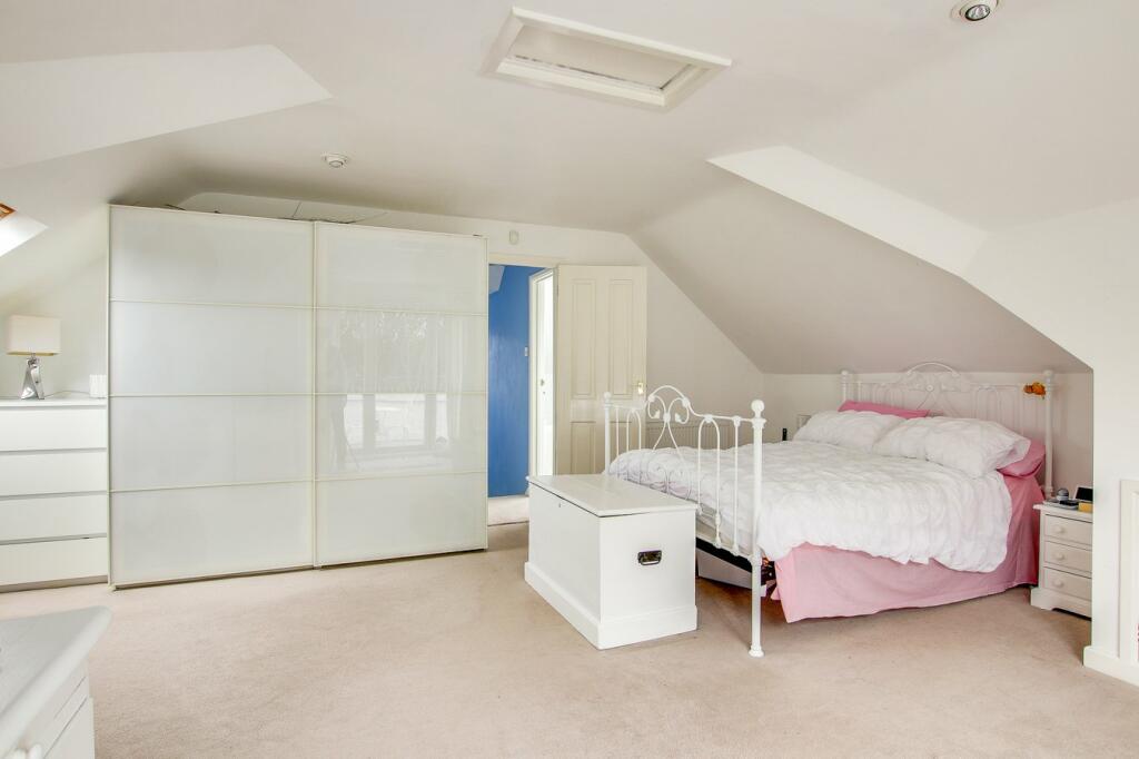 Additional image 13 of Elphinstone Road, Highcliffe, Christchurch, BH23