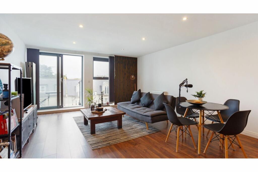 Additional image 2 of 83 Brighton Road, Shoreham-by-Sea, BN43