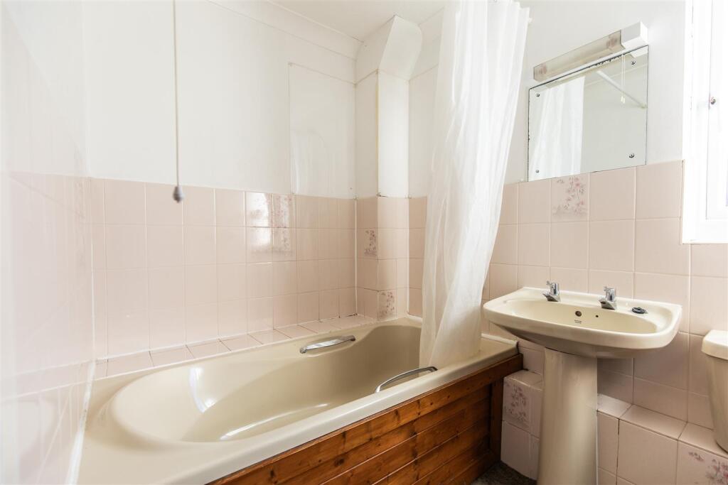 Additional image 16 of Coast Road, Pevensey Bay, BN24 6PB