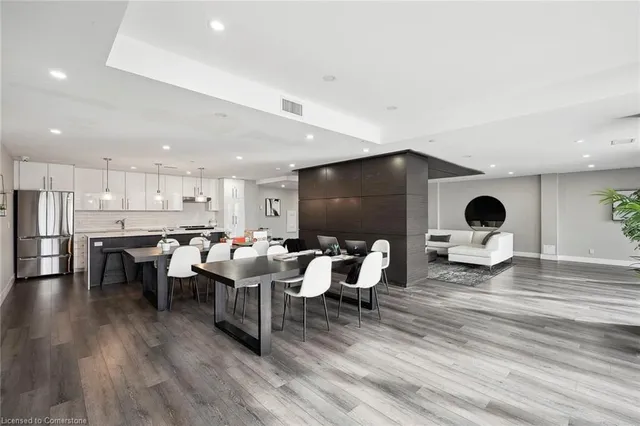 Additional image 24 of 15 Queen St S St Unit 2114