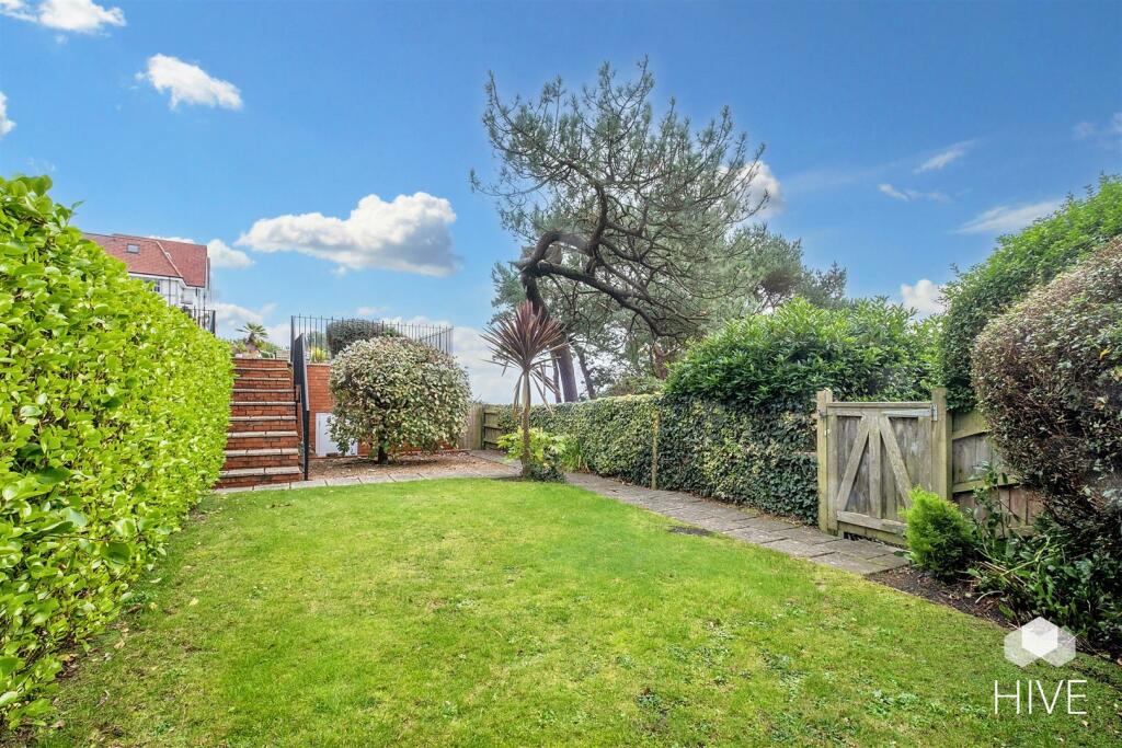 Additional image 22 of West Cliff Gardens, West Cliff, Bournemouth