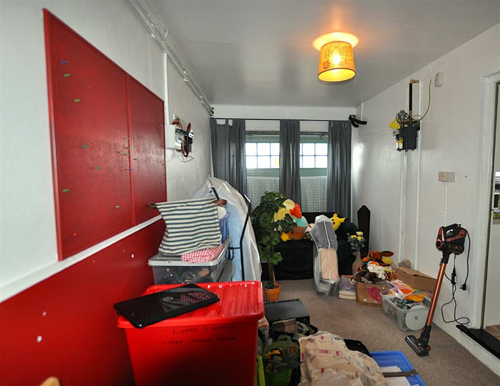 Additional image 8 of Oakleaf Drive, Polegate
