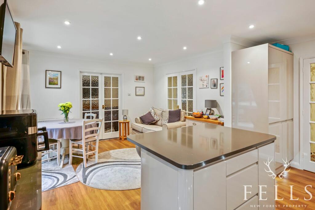 Additional image 7 of Egmont Close, Avon Castle, Ringwood