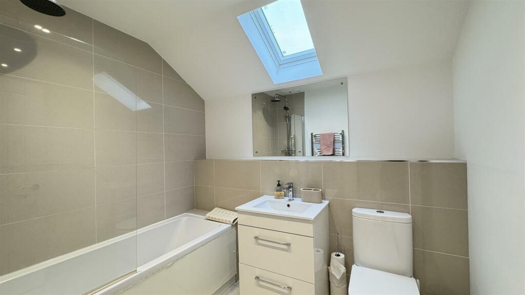 Additional image 20 of Sherwood Avenue, Whitecliff