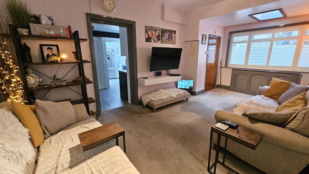 Additional image 4 of Kantara Guest House, 8 Gardens View, Bournemouth, BH1 3QA