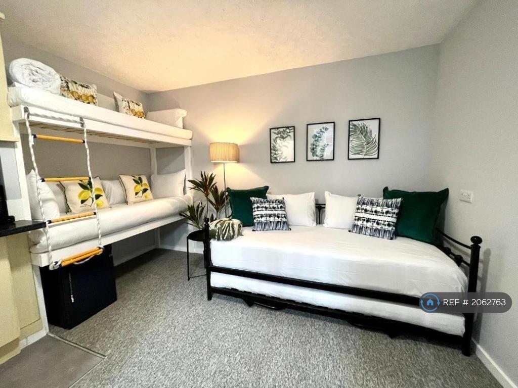 Additional image 7 of Deluxe Hotel Rooms, Brighton, BN3