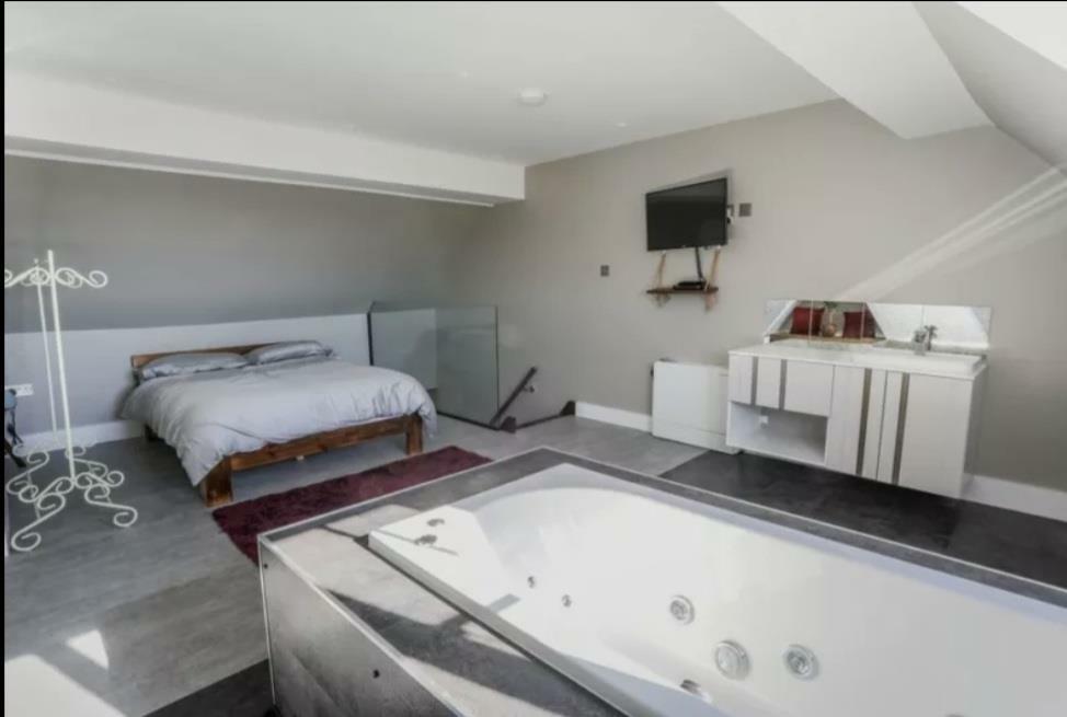 Additional image 5 of Bond Street, ARUNDEL