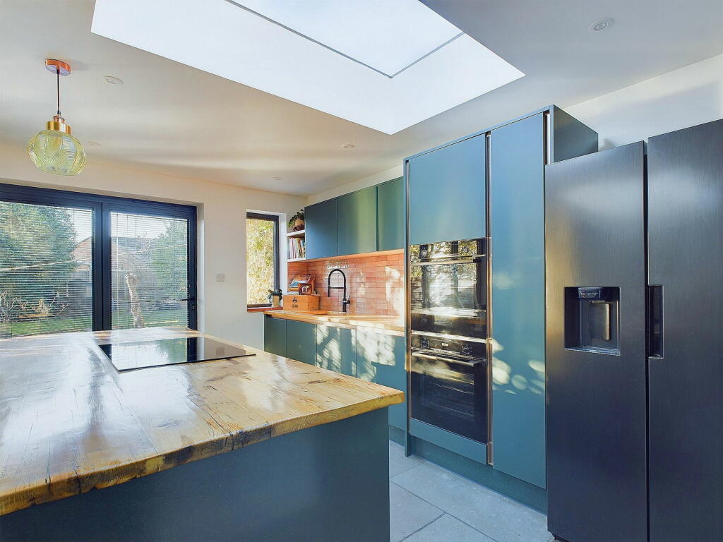 Additional image 10 of Loxwood Avenue, Worthing, BN14 7RF