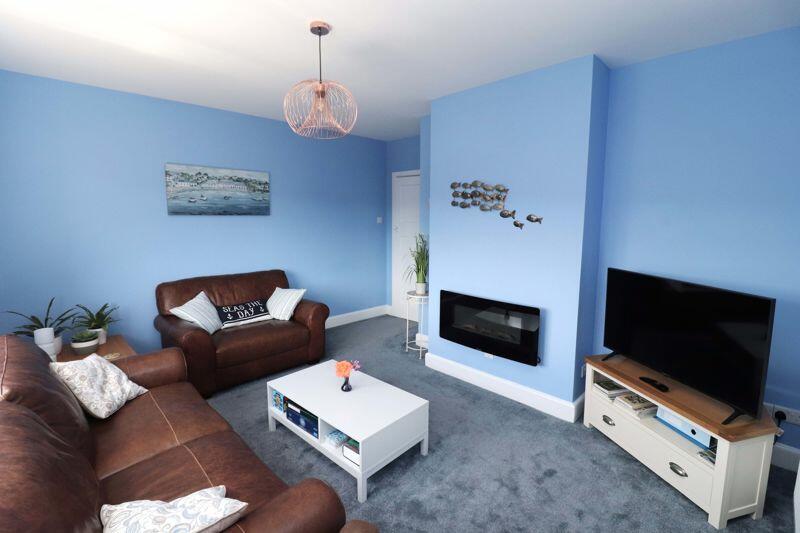 Additional image 7 of FIRST FLOOR APARTMENT WITH SEA GLIMPSES, A SHORT WALK FROM THE BEACH & TOWN CENTRE