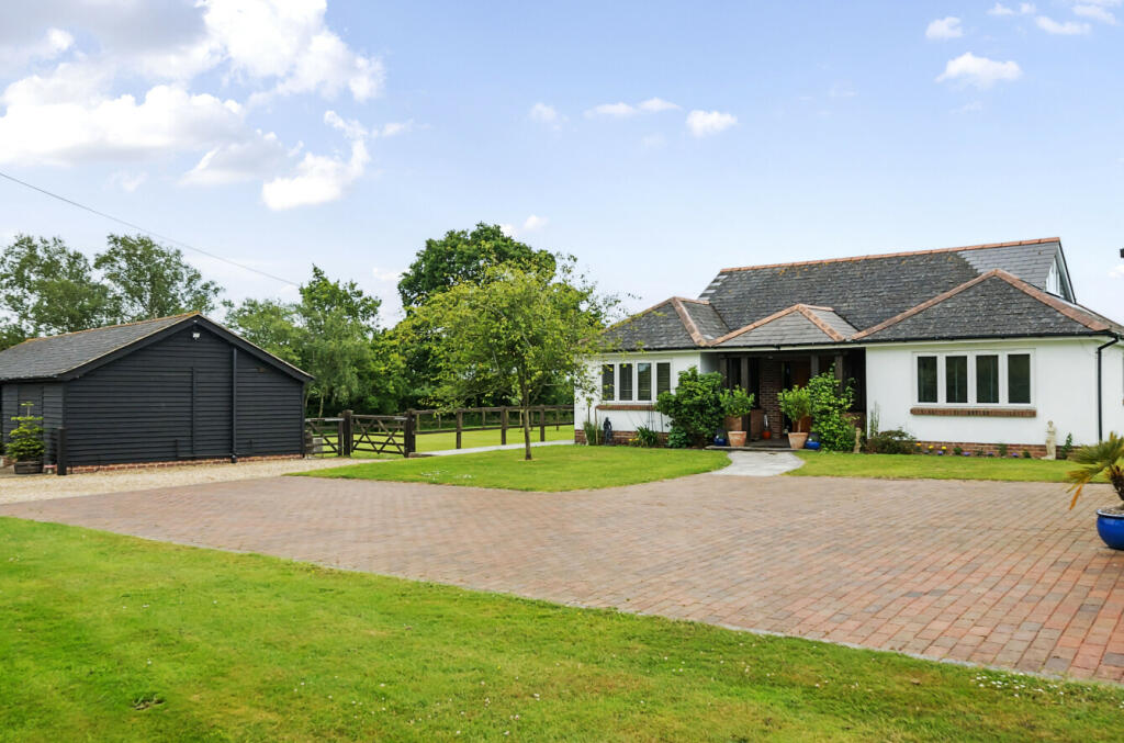 Additional image 4 of Tiptoe Road, New Milton, BH25