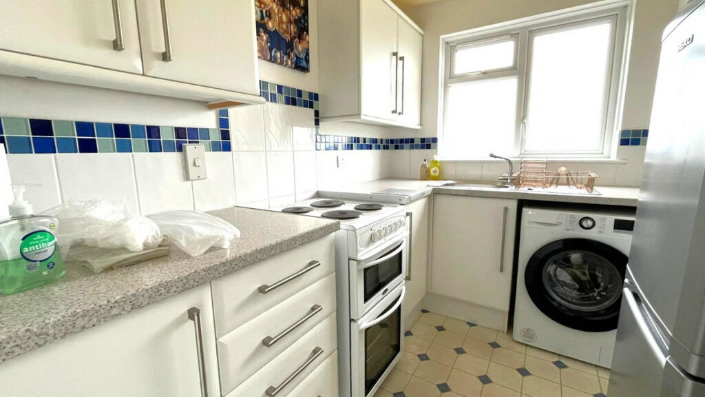 Additional image 8 of Shelley Road, Worthing, BN11